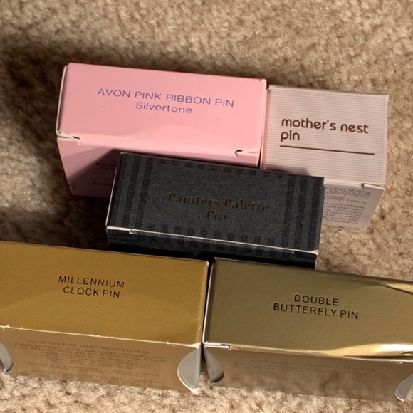 Lot of 19:Avon Stick Pins.  New In Box.  1994-2004 - Picture 2 of 6